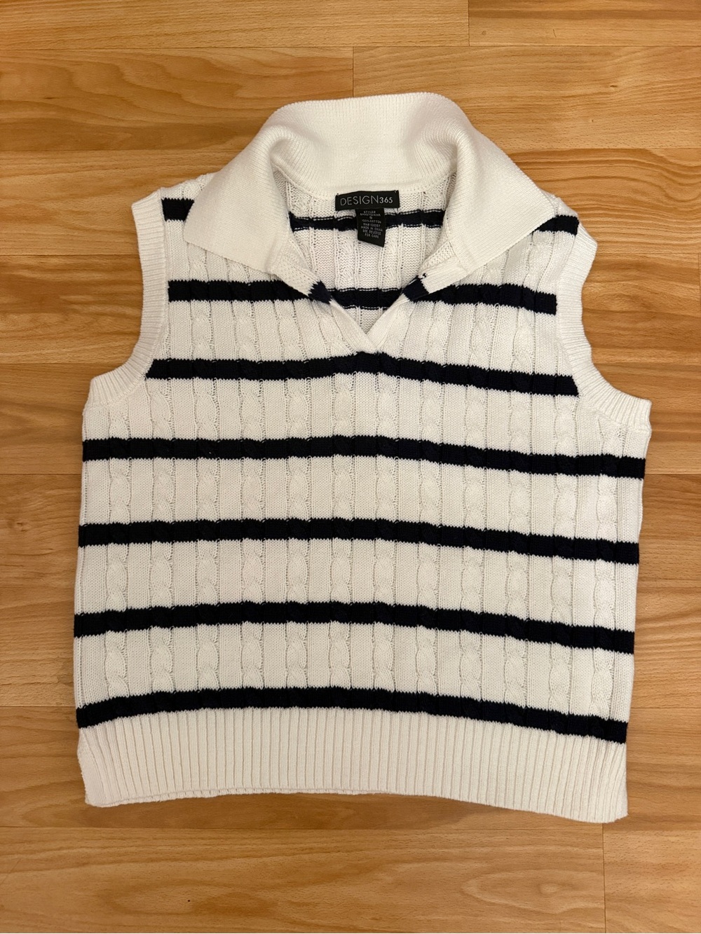 DESIGN365 Cable Knit Striped Sweater Vest Polo Collar White Navy Small